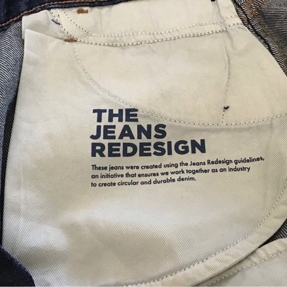 NEW WRANGLER Wanderer 626 High-Rise Flare Jeans sold by Free People, 32x32 - Picture 7 of 12